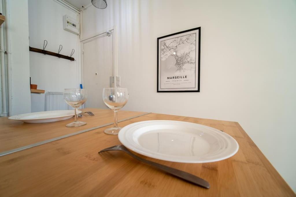 Appartement Tout Equipe 4 Couchages- Vieux Port & Panier Marsiglia Esterno foto